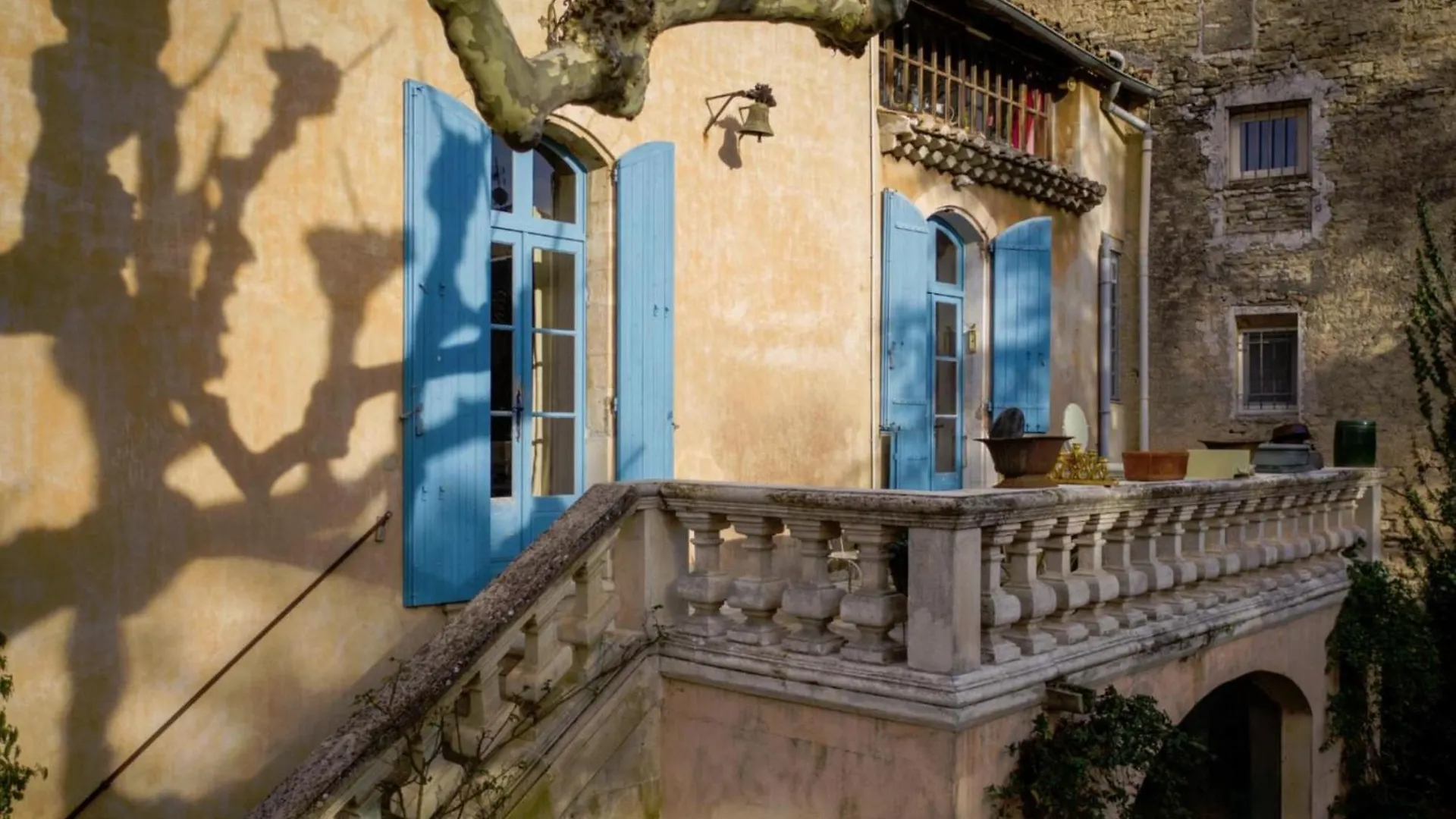 Rue Du Chateau A Cabrieres D'Avignon Bed & Breakfast France