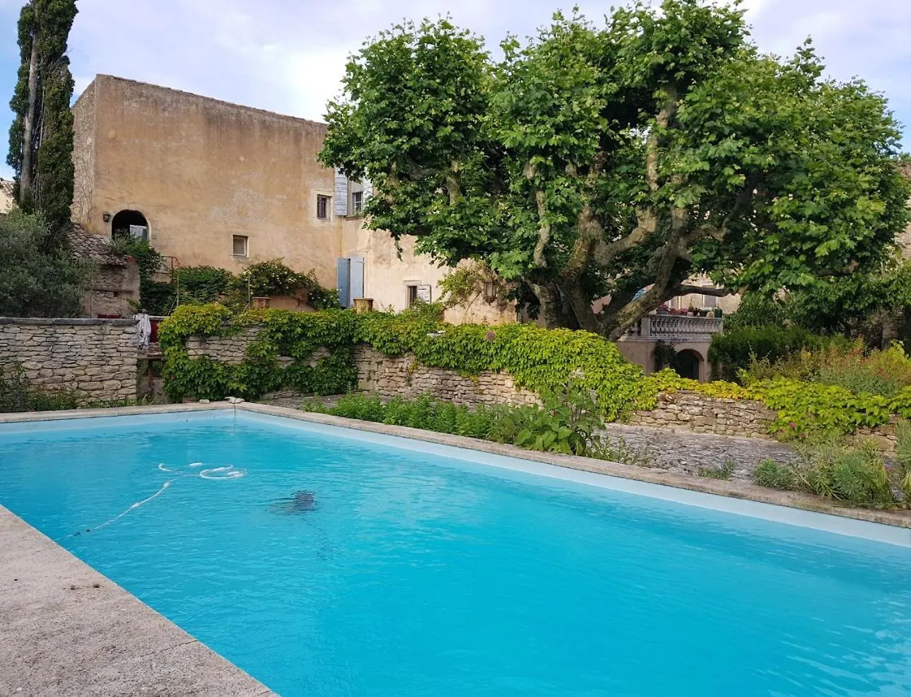 Rue Du Chateau A Cabrieres D'Avignon Bed & Breakfast